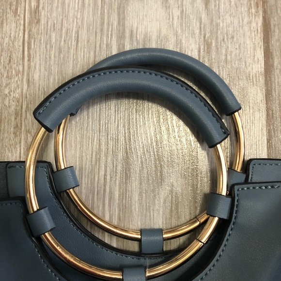 💙Statement Purse🦋 - Picture 2 of 4